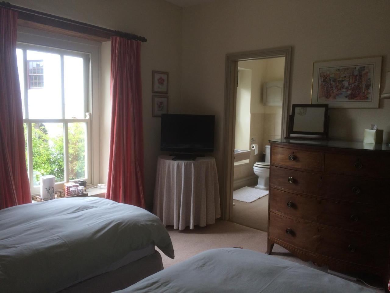 Tabor House B&B Fishguard Exteriör bild